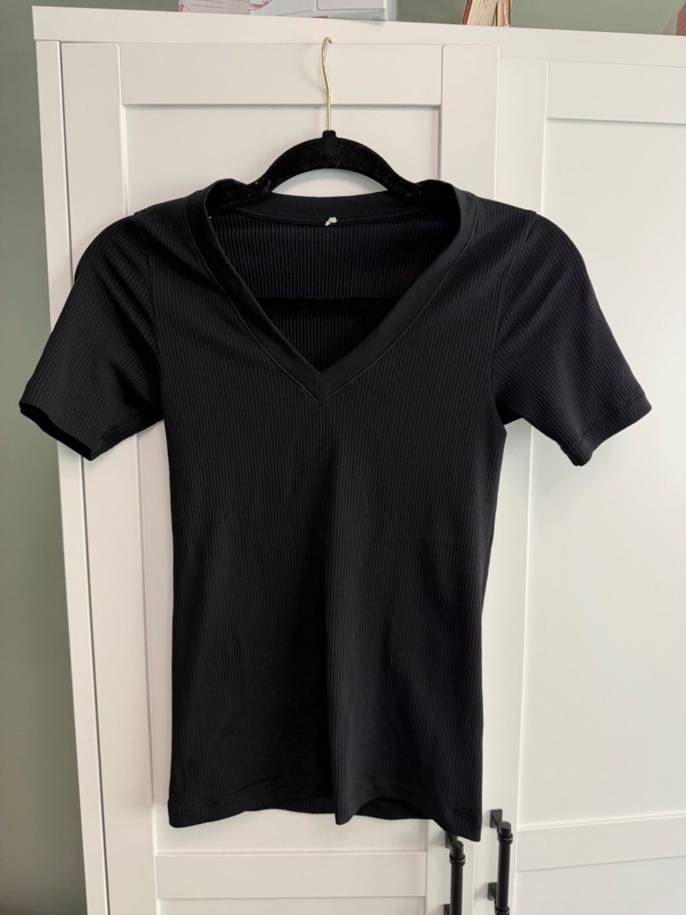 Athleta Renew Black Ribbed V-Neck Short Sleeve Tee